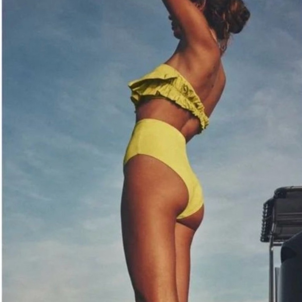 NWT Zara Ruffle Bikini- Medium bottom, Small Top
